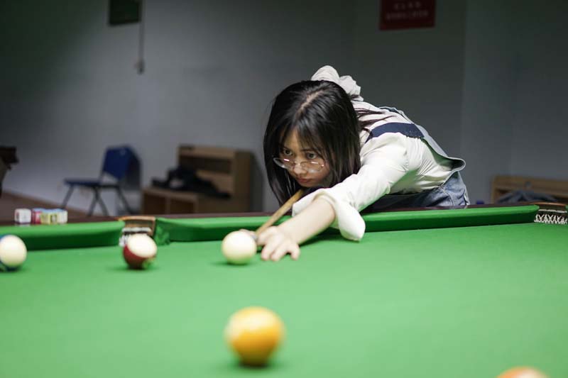 臺球賽場上的沉穩(wěn)冷靜